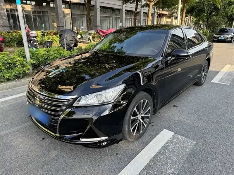 Toyota Crown, 2019