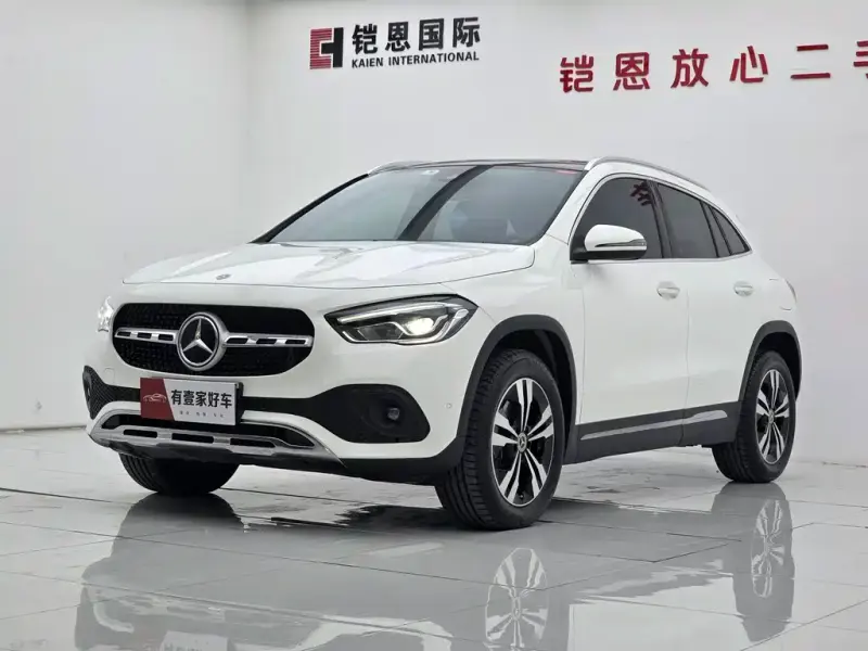 Mercedes-Benz GLA, 2022