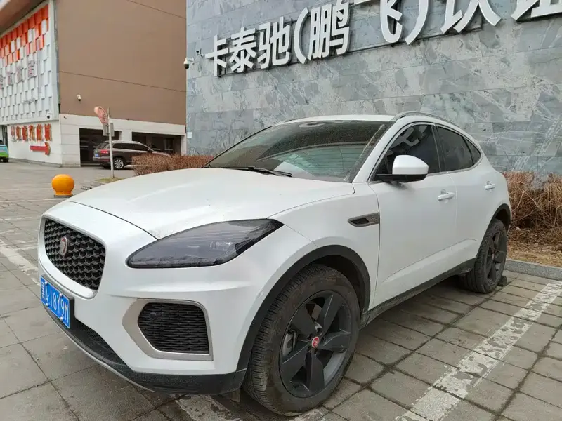 Jaguar E-PACE, 2024