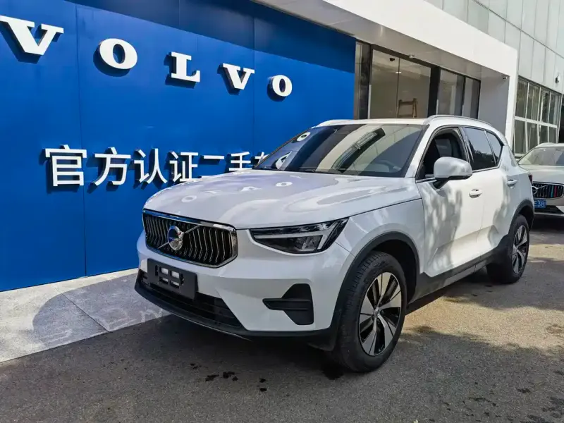 Volvo XC40, 2024