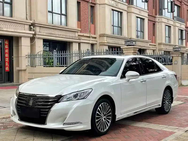 Toyota Crown, 2019