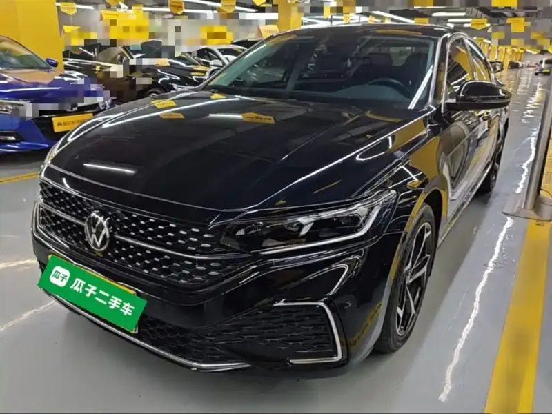 Volkswagen Passat, 2023