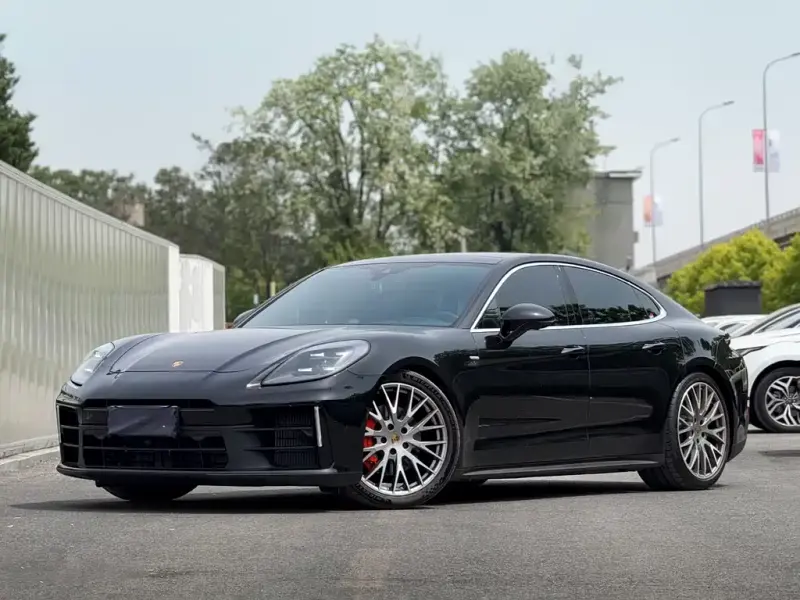 Porsche Panamera, 2025