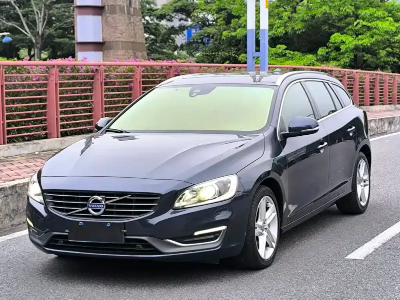 Volvo V60, 2014