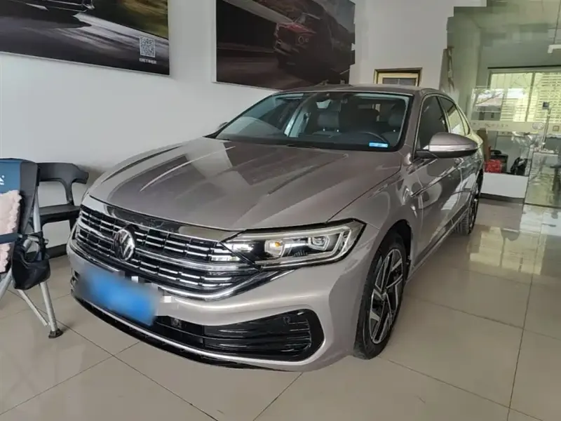 Volkswagen Sagitar, 2023