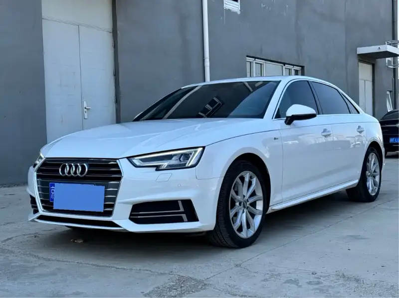Audi A4L, 2017