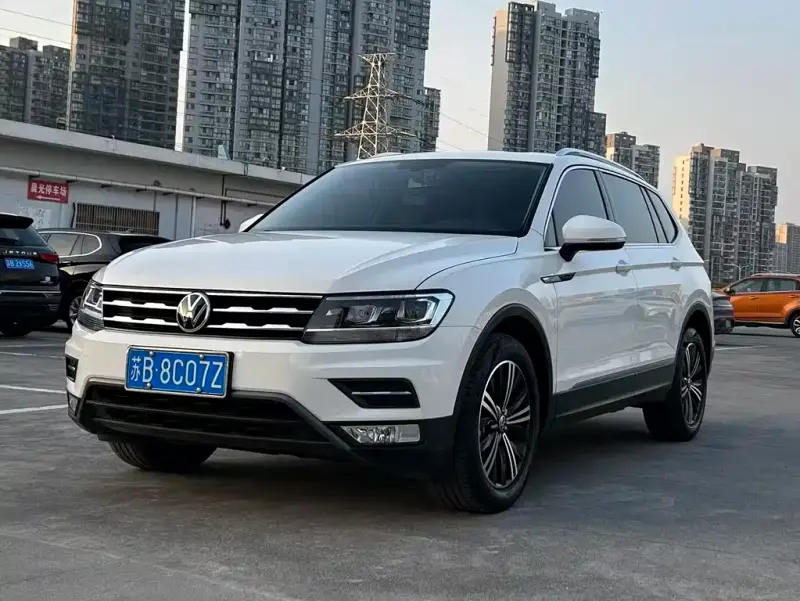 Volkswagen Tiguan L, 2021
