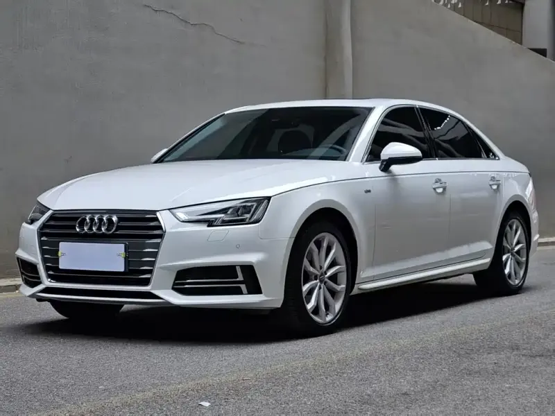 Audi A4L, 2018