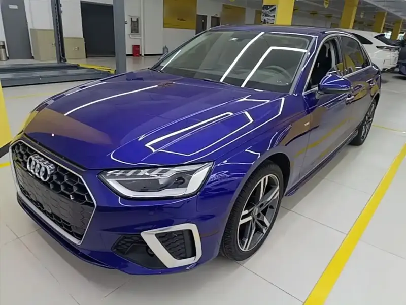 Audi A4L, 2021
