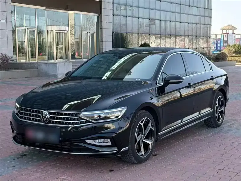 Volkswagen Magotan, 2025