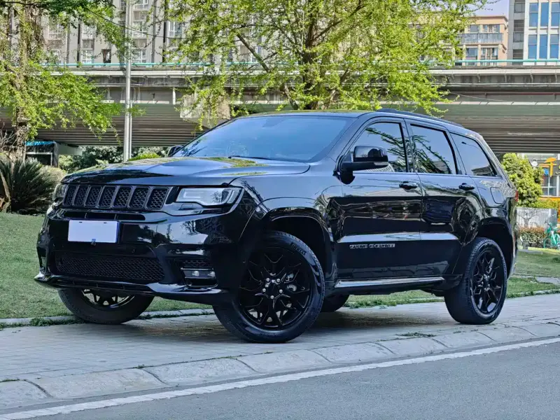 Jeep Grand Cherokee (Import), 2022