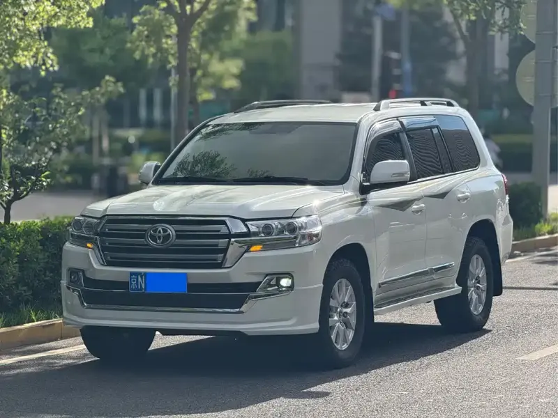 Toyota Land Cruiser, 2016