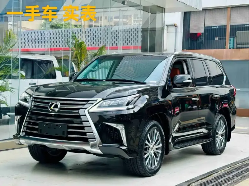 Lexus LX, 2021