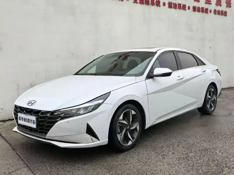 Hyundai Elantra, 2023