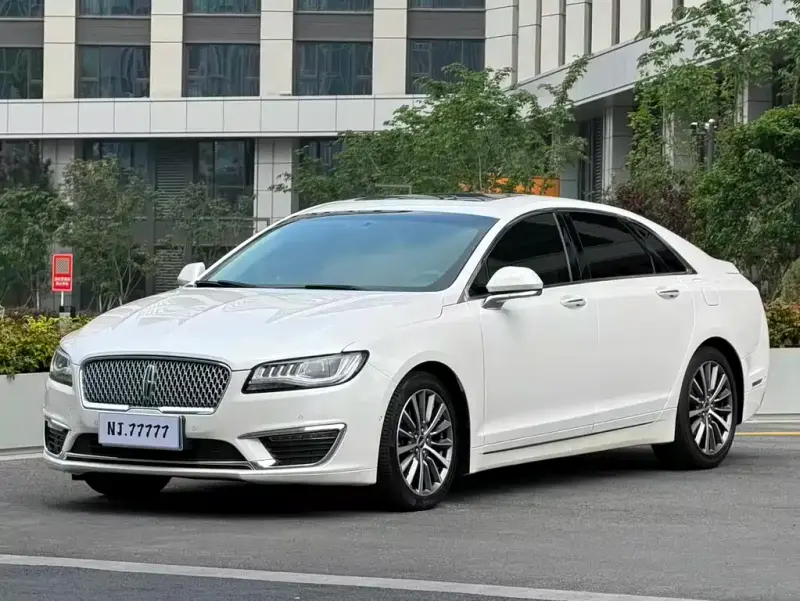 Lincoln MKZ, 2020