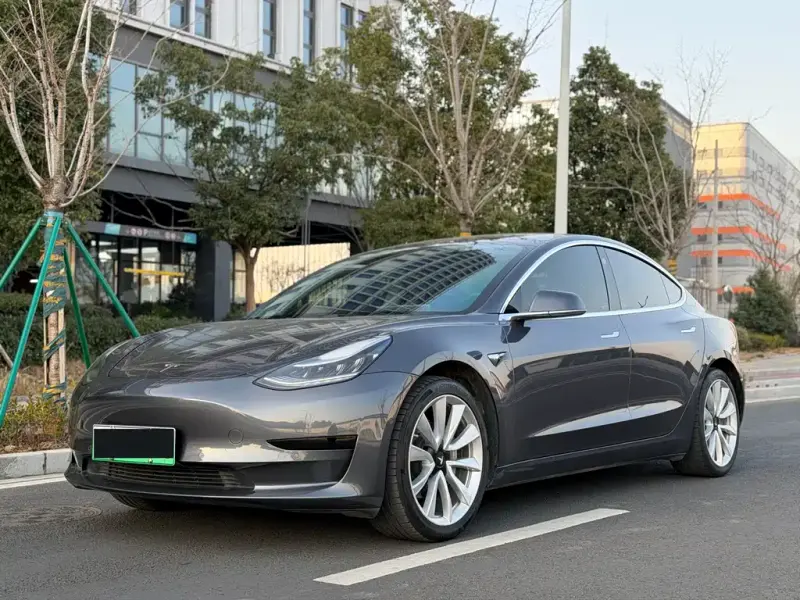 Tesla Model 3, 2020