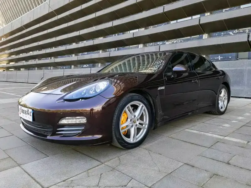 Porsche Panamera, 2011