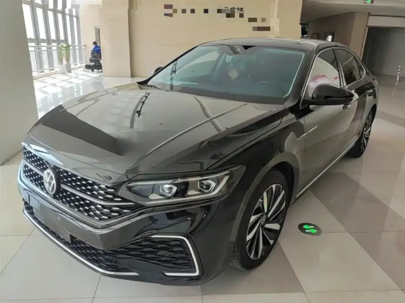 Volkswagen Passat, 2022