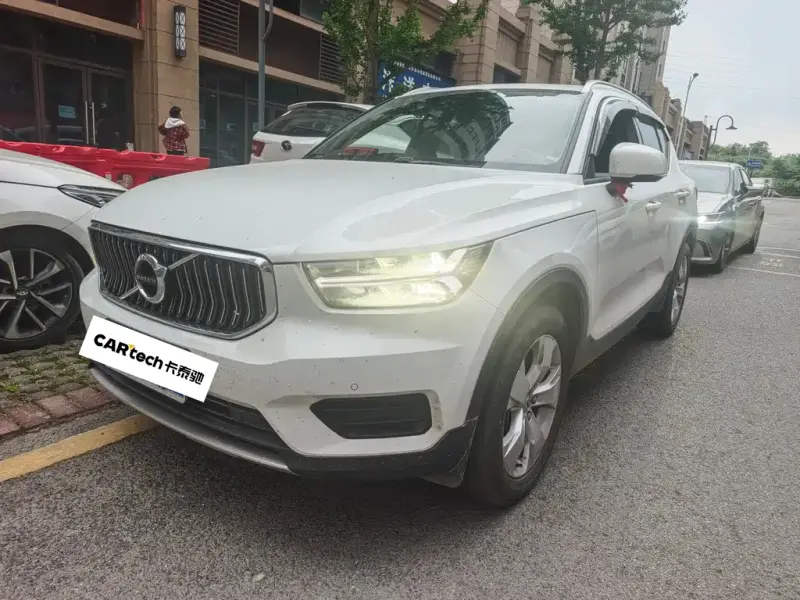 Volvo XC40, 2022