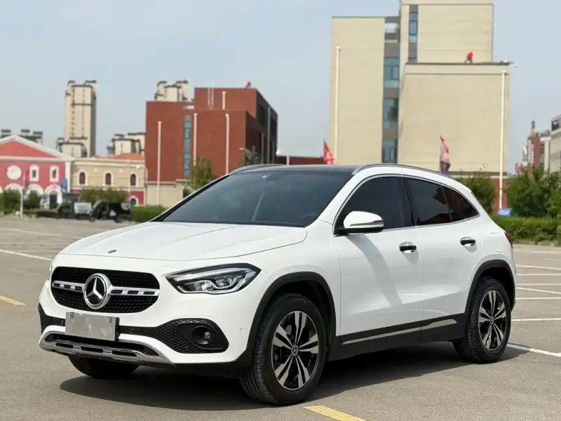 Mercedes-Benz GLA, 2021