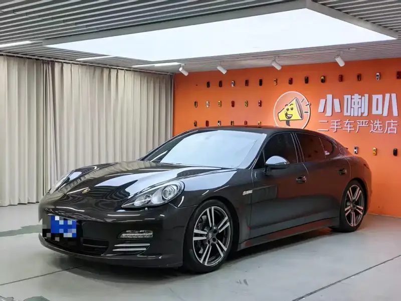 Porsche Panamera, 2012
