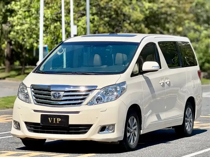 Toyota Alphard, 2013