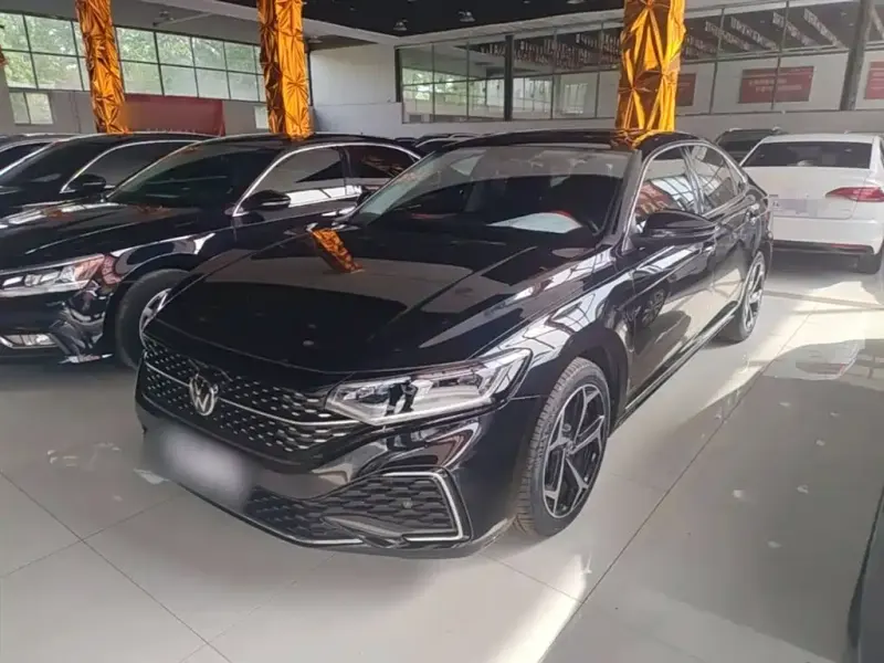 Volkswagen Passat, 2024