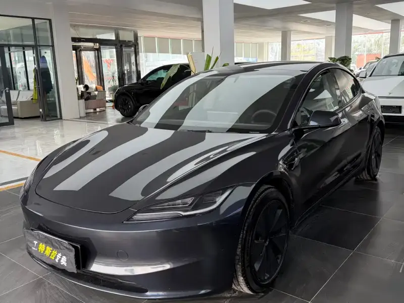 Tesla Model 3, 2024