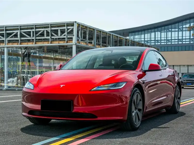 Tesla Model 3, 2024