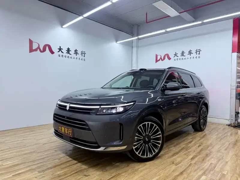 AITO M7, 2025