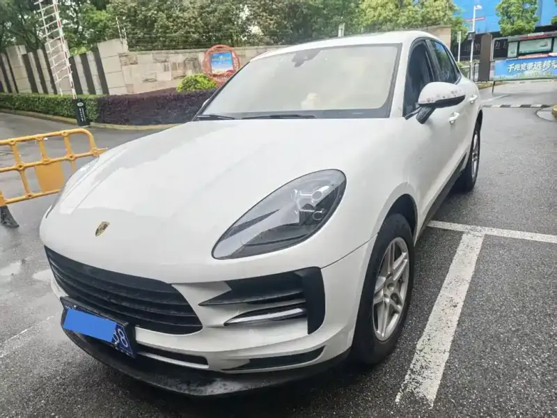 Porsche Macan, 2021