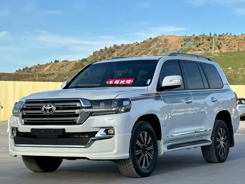 Toyota Land Cruiser, 2012