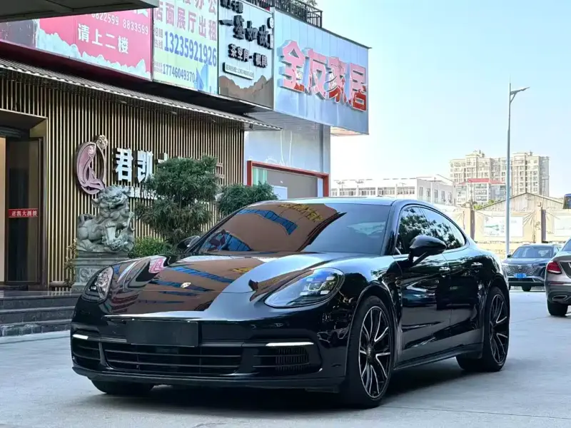 Porsche Panamera, 2020