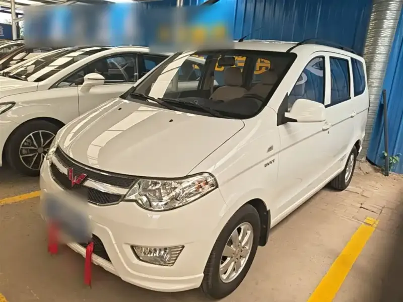 Wuling Hongguang, 2016