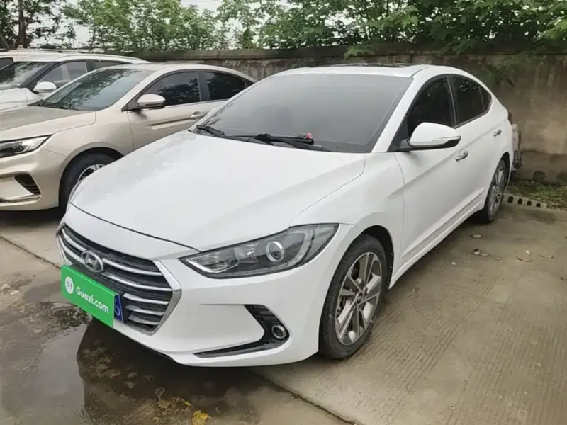 Hyundai Elantra, 2019