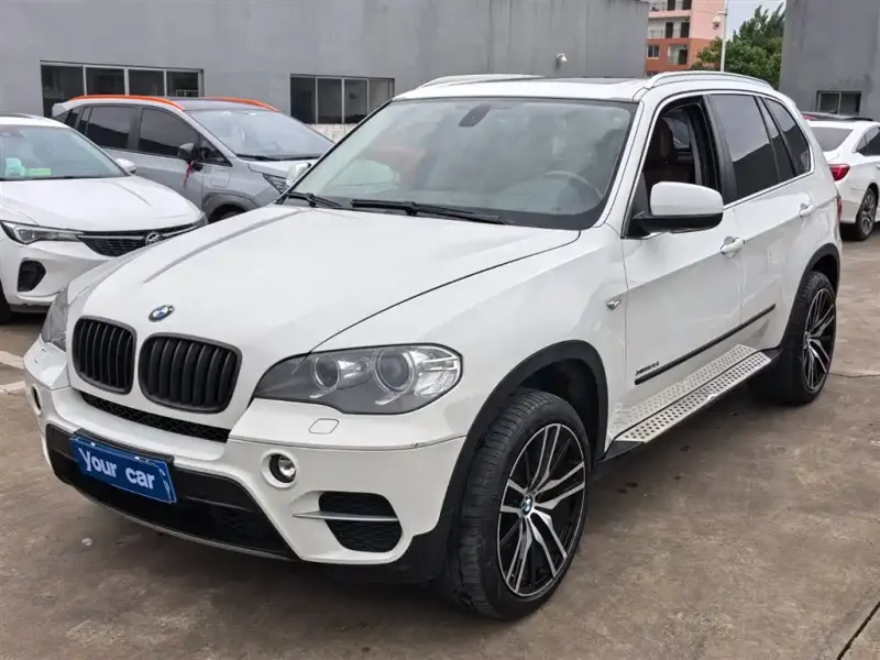 BMW X5 (Import), 2011