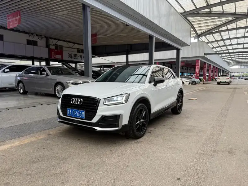Audi Q2L, 2018
