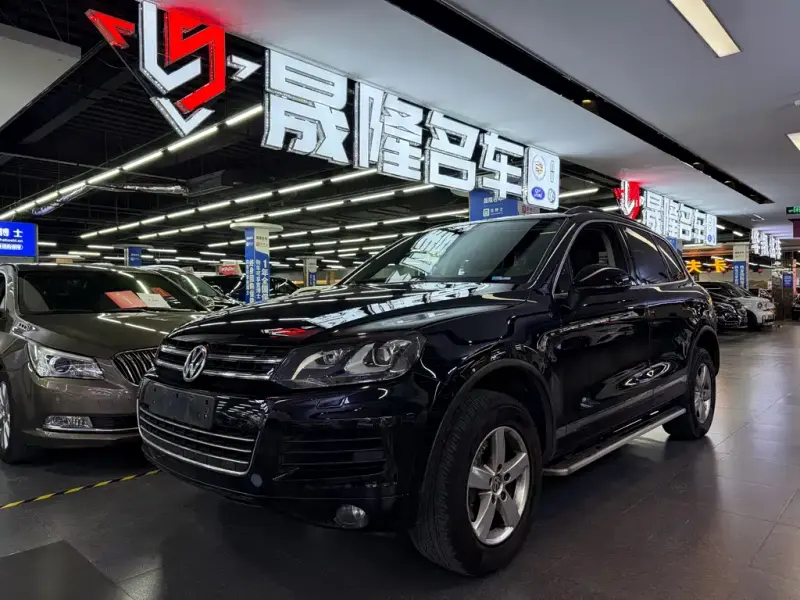 Volkswagen Touareg, 2012