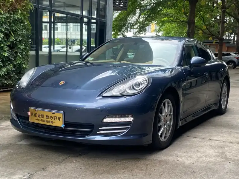 Porsche Panamera, 2011