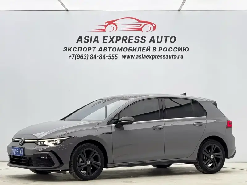 Volkswagen Golf, 2023