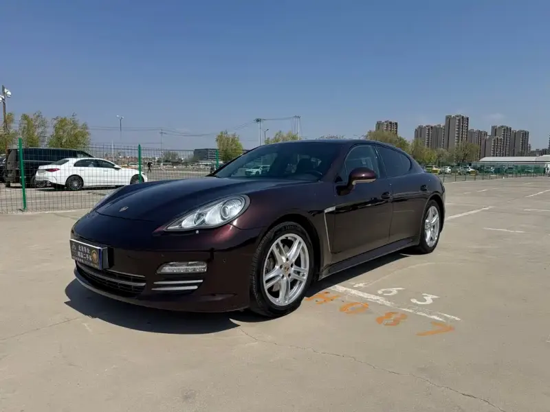 Porsche Panamera, 2013