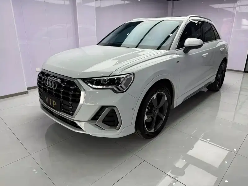 Audi Q3, 2022