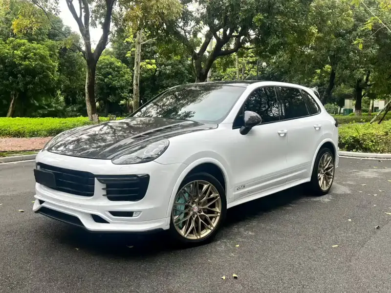 Porsche Cayenne, 2015