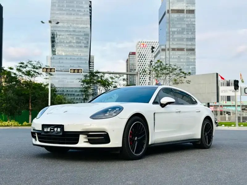 Porsche Panamera, 2018
