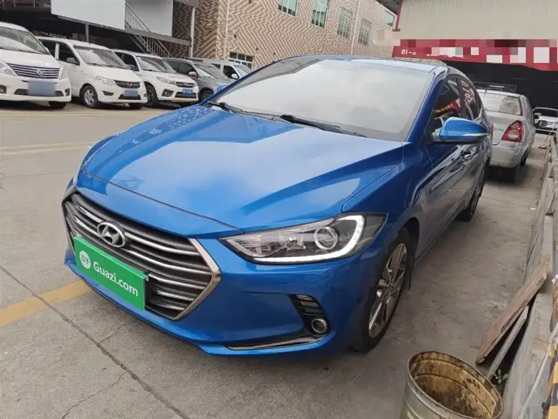 Hyundai Elantra, 2019