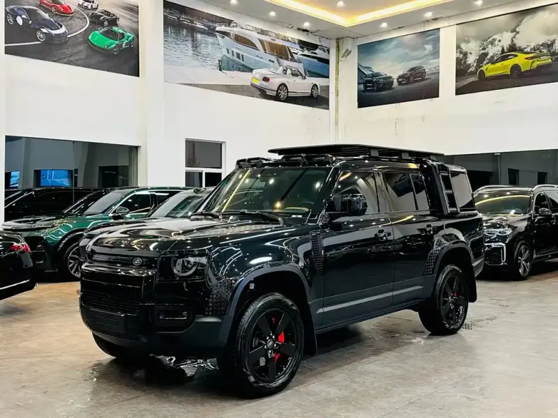 Land Rover Defender, 2024