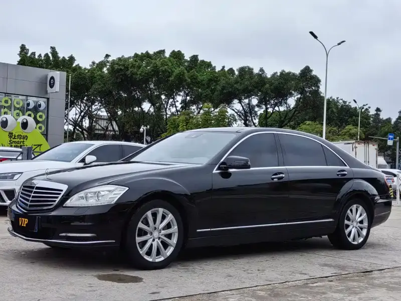 Mercedes-Benz S-Class, 2011