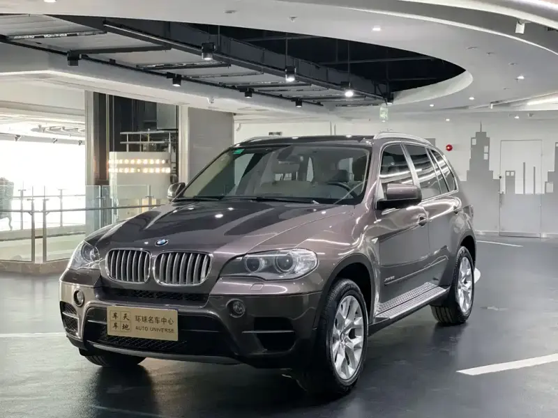 BMW X5 (Import), 2013