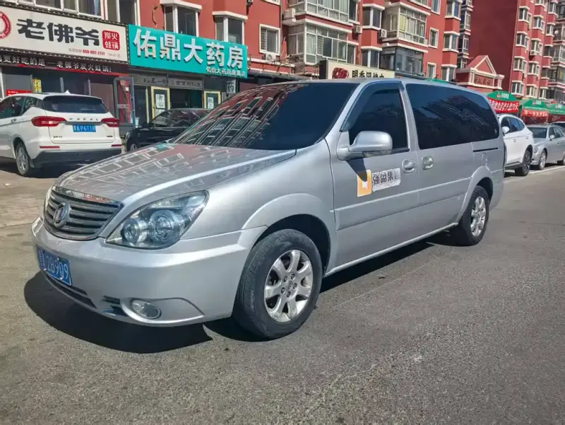 Buick GL8, 2009