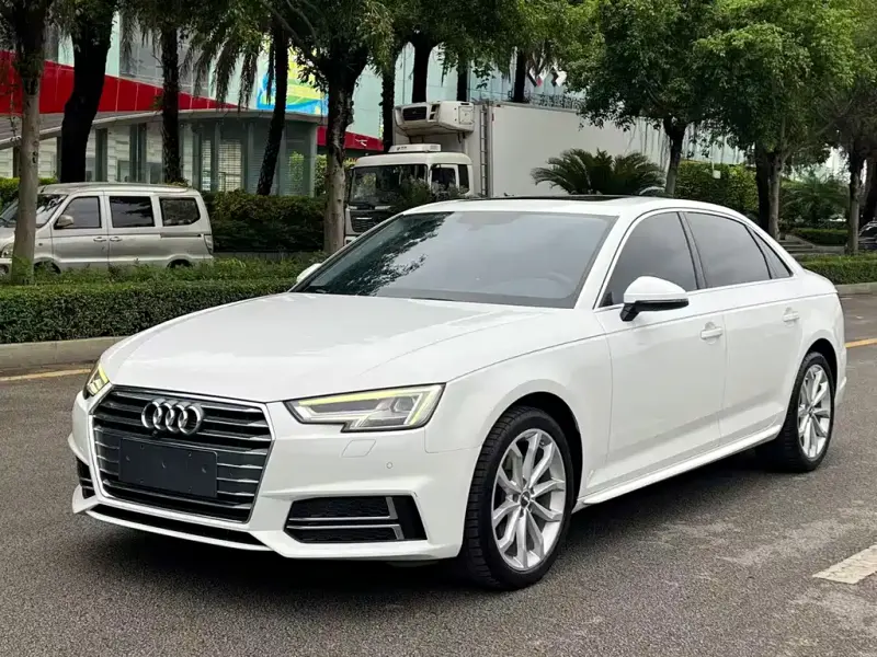 Audi A4L, 2018